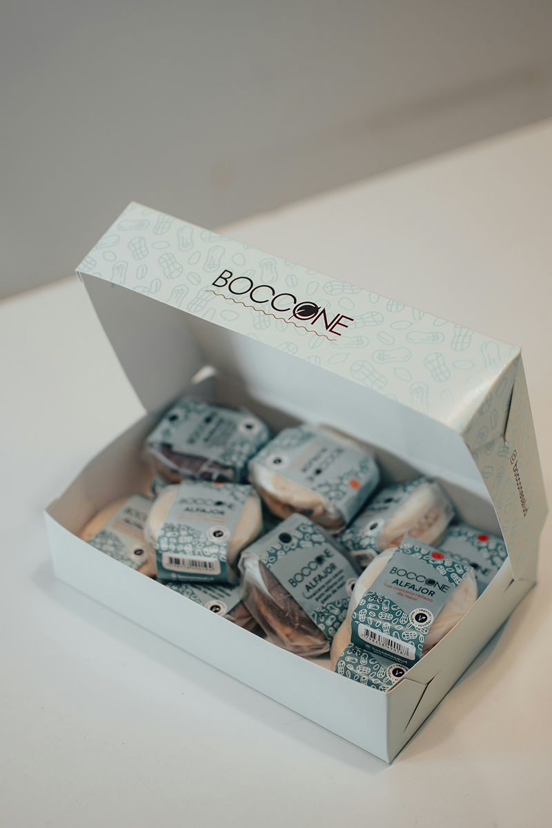 Image Custom Printed Boxes and Cake Boxes